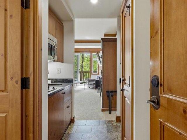 condo with 1 bedroom, Stowe VT ES105277886