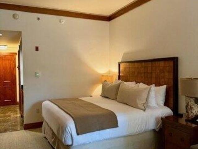 condo with 1 bedroom, Stowe VT ES105532747