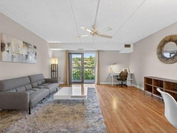 condo with 1 bedroom, Stoneham MA DS103438090