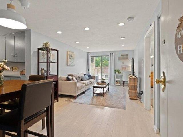 condo with 1 bedroom, Stoneham MA ES105438543