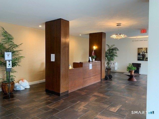condo with 1 bedroom, Stamford CT ES105475974