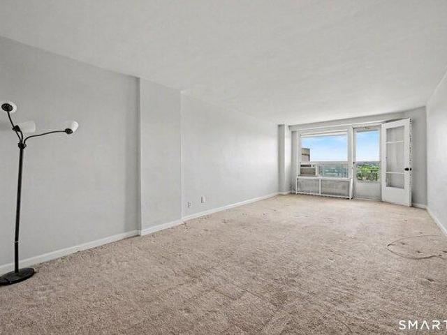 condo with 1 bedroom, Stamford CT ES105427817