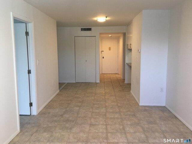 condo with 1 bedroom, Stamford CT ES105548051