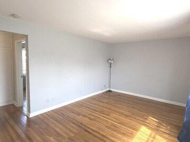 condo with 1 bedroom, Stamford CT ES105536388