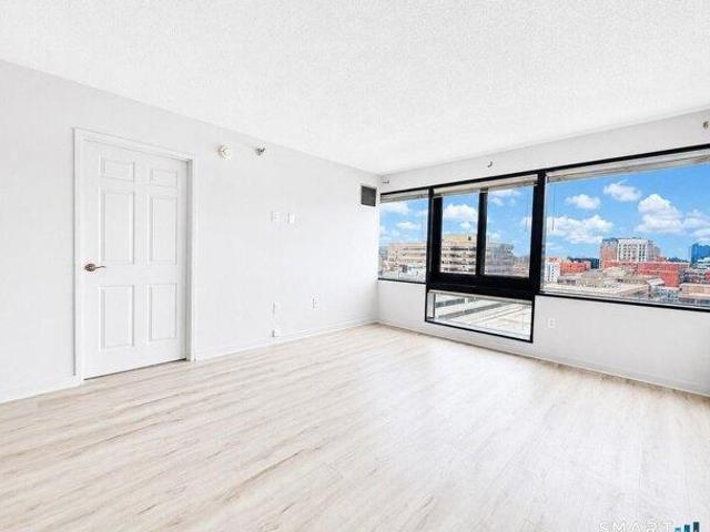 condo with 1 bedroom, Stamford CT ES105630618