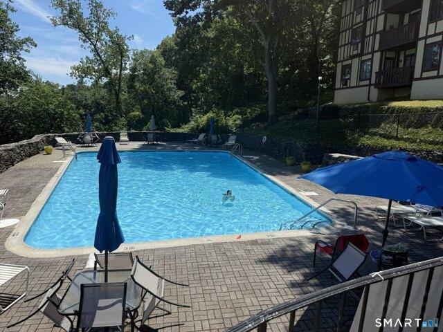 condo with 1 bedroom, Stratford CT ES105442187