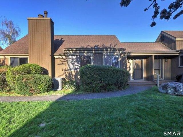 condo with 1 bedroom, Stratford CT ES105473974