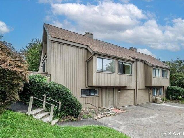 condo with 1 bedroom, Stratford CT ES105512511