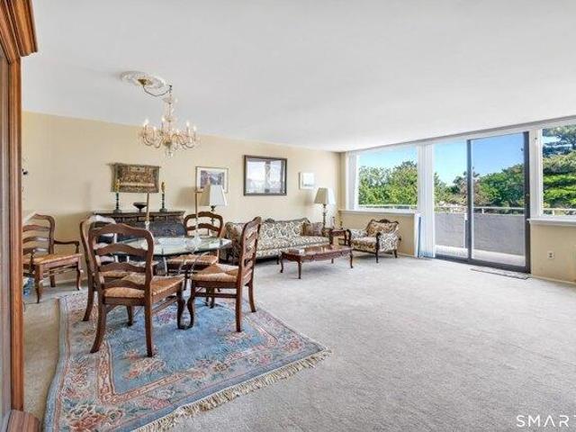 condo with 1 bedroom, Stratford CT ES105559733
