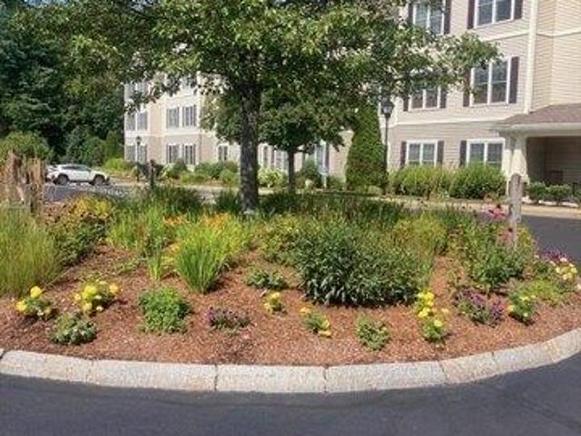 condo with 1 bedroom, Sturbridge MA ES105400580