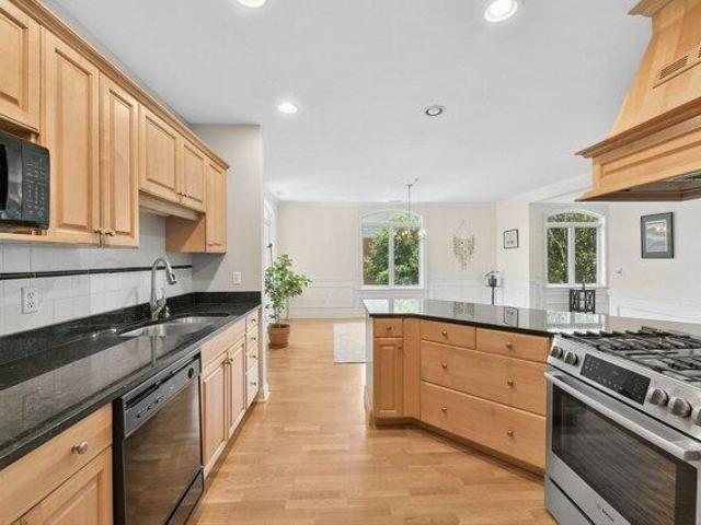 condo with 1 bedroom, Sudbury MA ES105548264