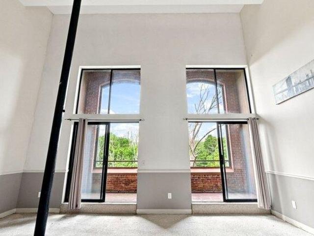 condo with 2 bedroom, Taunton MA ES105403734