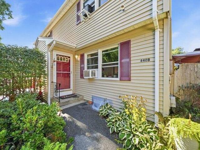 condo with 2 bedroom, Taunton MA ES105659020