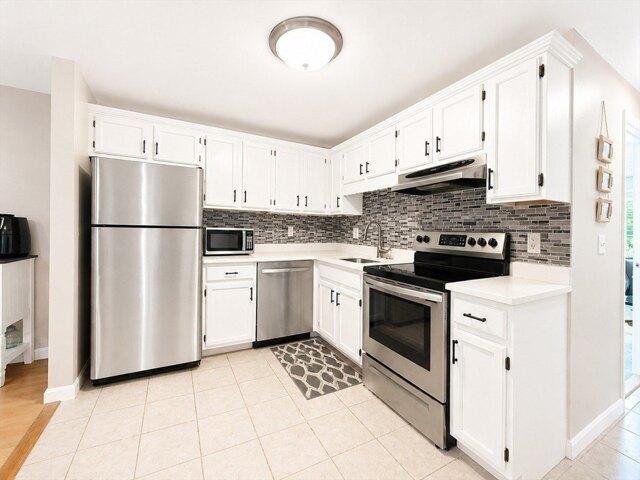 condo with 2 bedroom, Tewksbury MA ES104235616