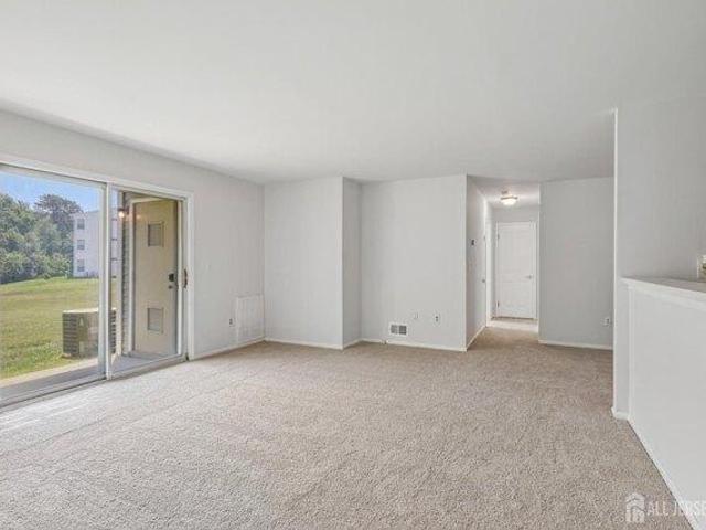 condo with 2 bedroom, Tinton Falls NJ ES105232951