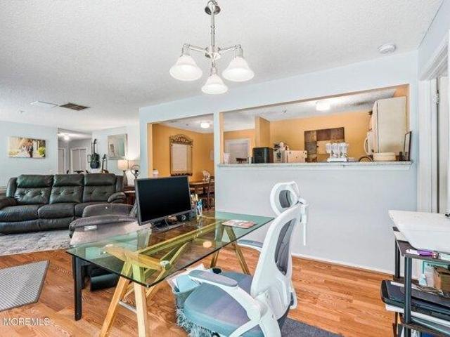 condo with 2 bedroom, Toms River NJ ES105274545