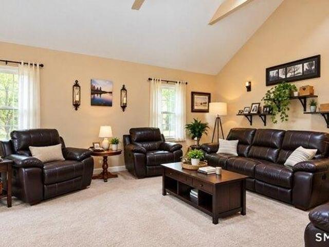 condo with 2 bedroom, Torrington CT ES105497629