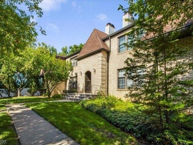 condo with 2 bedroom, Totowa NJ ES105662401