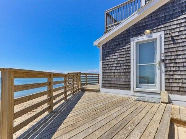 condo with 2 bedroom, Truro MA ES104850626