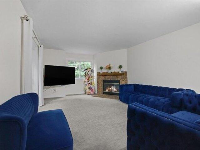 condo with 2 bedroom, Uxbridge MA ES104946805
