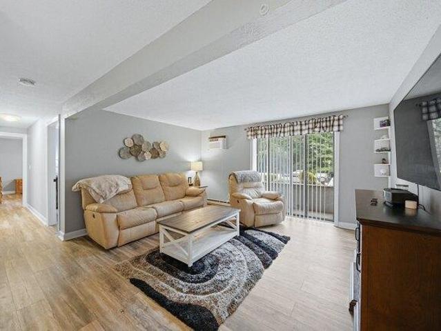 condo with 2 bedroom, Uxbridge MA ES105511936