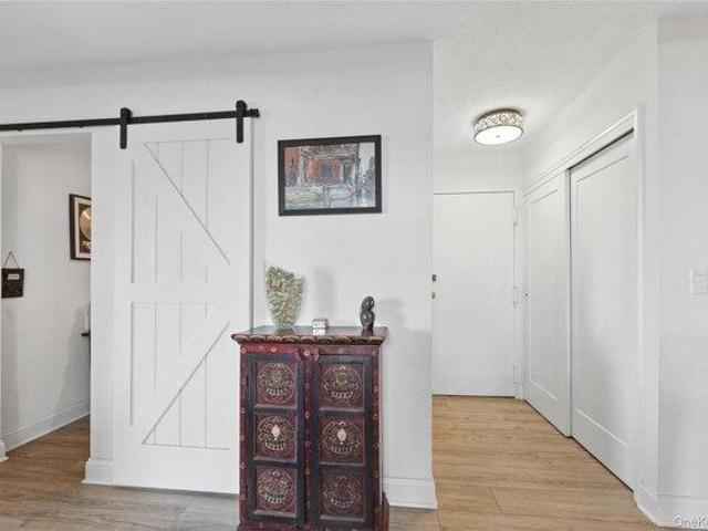 condo with 2 bedroom, Valley Cottage NY ES105278181