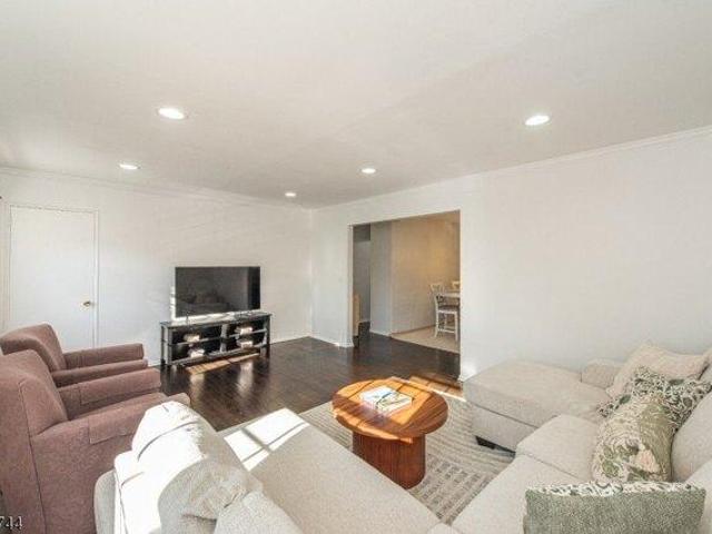 condo with 2 bedroom, Verona NJ ES105422999