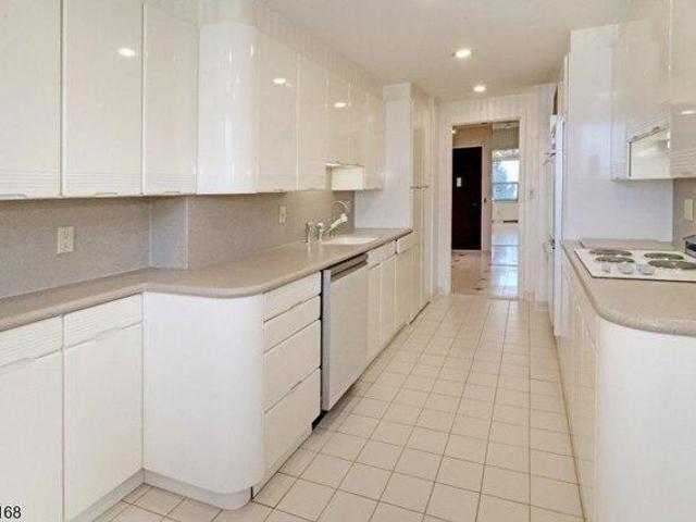 condo with 2 bedroom, Verona NJ ES105440328