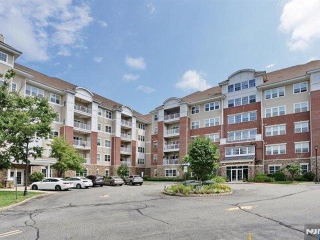 condo with 2 bedroom, Wanaque NJ ES105888115
