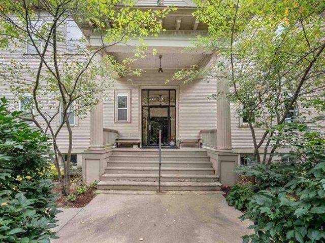 condo with 2 bedroom, Waitsfield VT ES105550439
