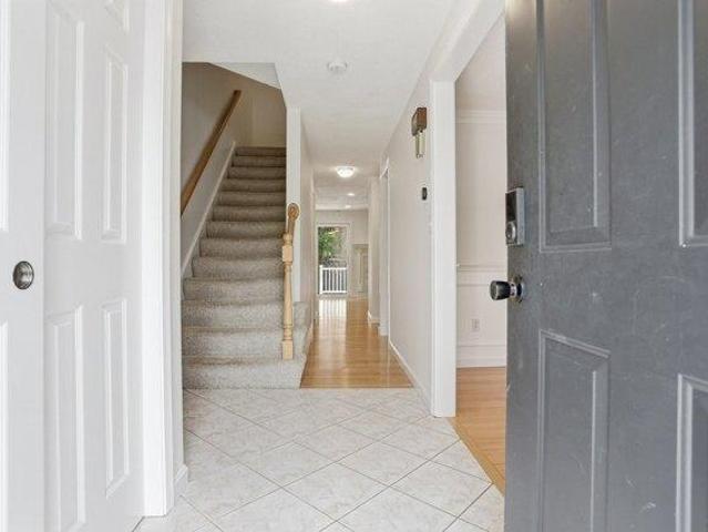 condo with 2 bedroom, Waltham MA ES105426710