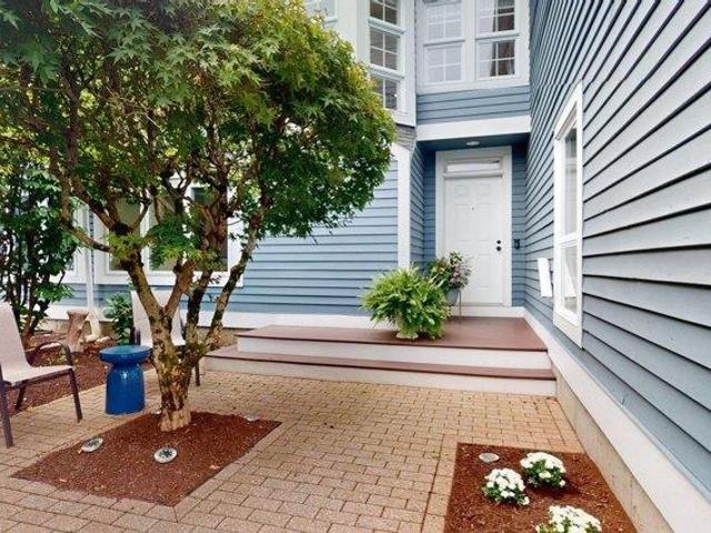 condo with 2 bedroom, Waltham MA ES105515147