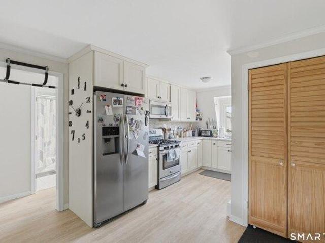 condo with 2 bedroom, Wallingford CT ES105423618