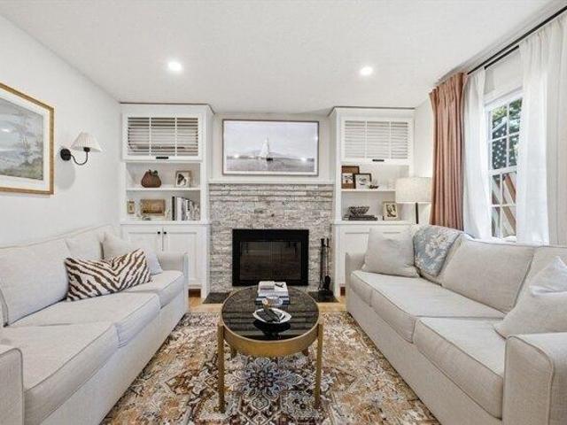 condo with 2 bedroom, Walpole MA ES105531907