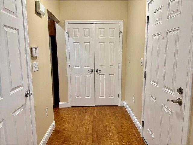 condo with 2 bedroom, Warwick RI ES105423113