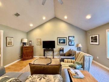 condo with 2 bedroom, Wareham MA DS103548531