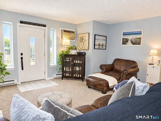 condo with 2 bedroom, Waterbury CT ES105550672