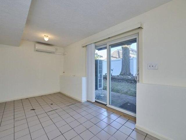 condo with 2 bedroom, Watertown MA ES105477739