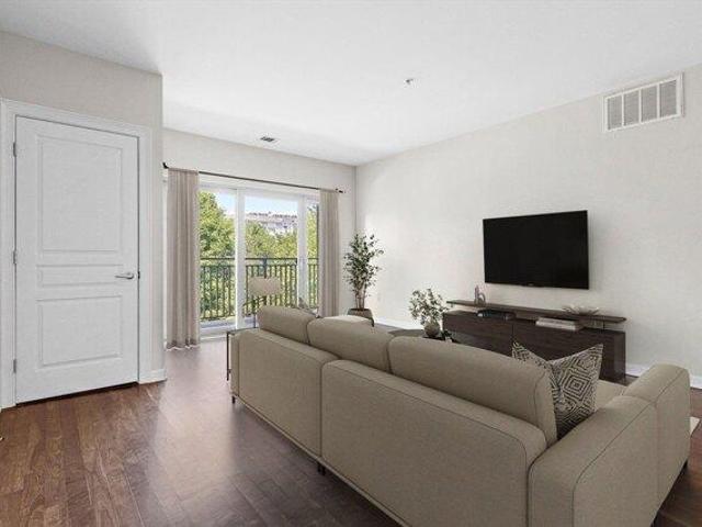 condo with 2 bedroom, Watertown MA ES105586910