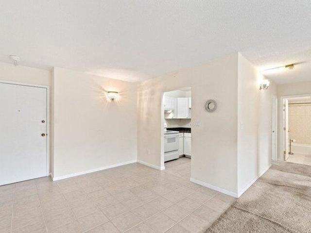 condo with 2 bedroom, Watertown MA ES105632760