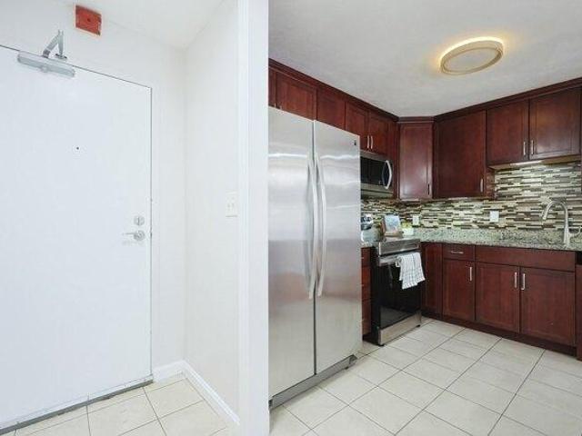 condo with 2 bedroom, Watertown MA ES105650289