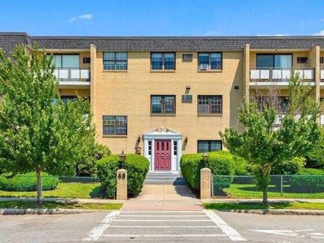condo with 2 bedroom, Watertown MA ES105366135
