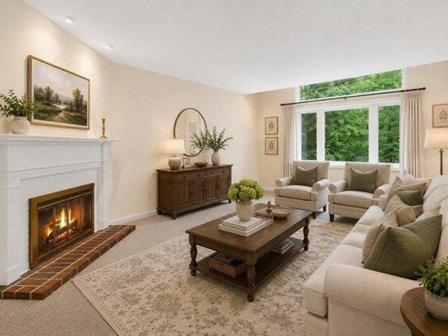condo with 2 bedroom, Wayland MA ES105537339