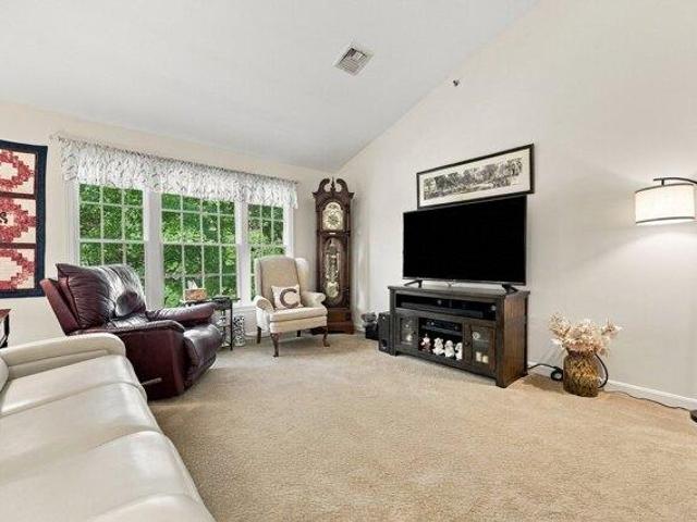 condo with 2 bedroom, Wenham MA ES105559629