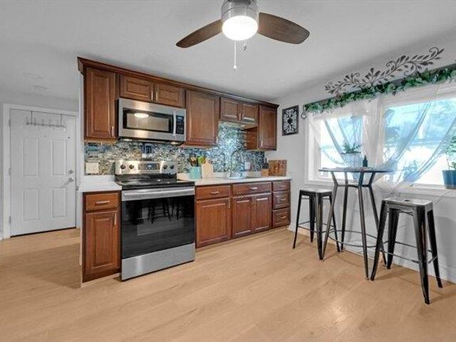 condo with 2 bedroom, Webster MA ES105423865