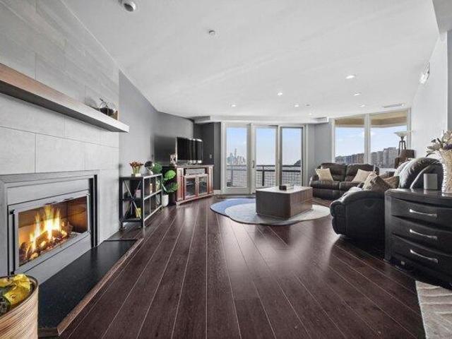 condo with 2 bedroom, Weehawken NJ ES104921415