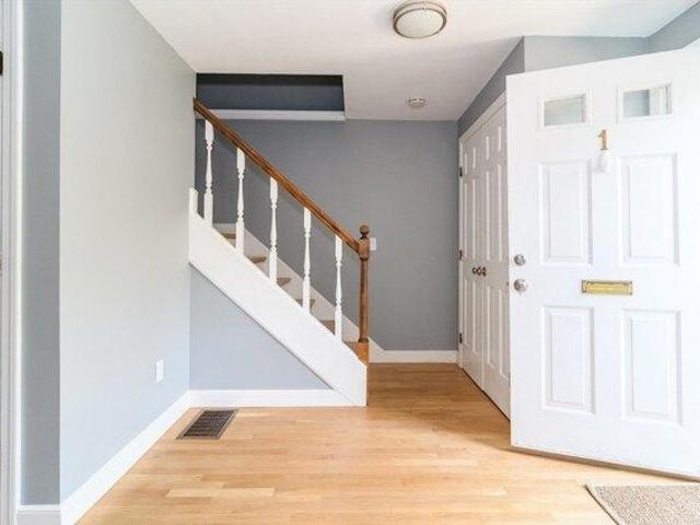 condo with 2 bedroom, Wellesley MA ES105514027