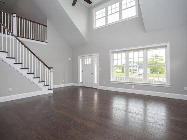 condo with 2 bedroom, West Bridgewater MA ES105561108