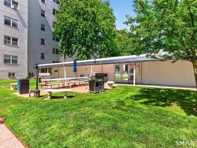 condo with 2 bedroom, West Hartford CT ES105417080