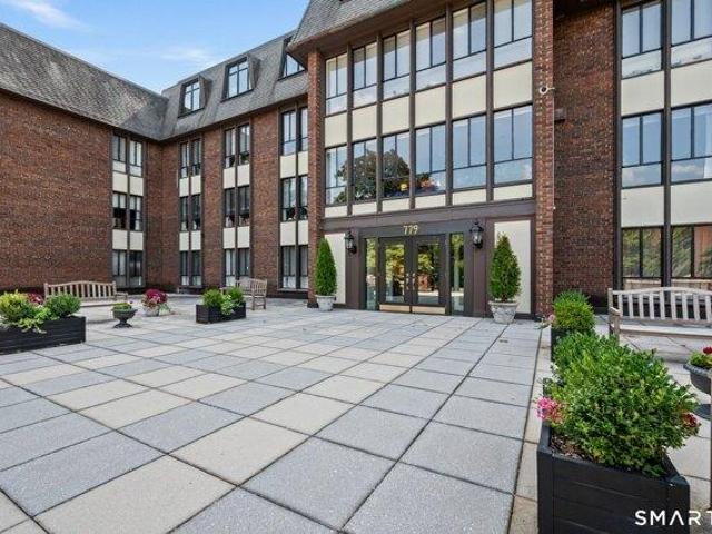 condo with 2 bedroom, West Hartford CT ES105630478